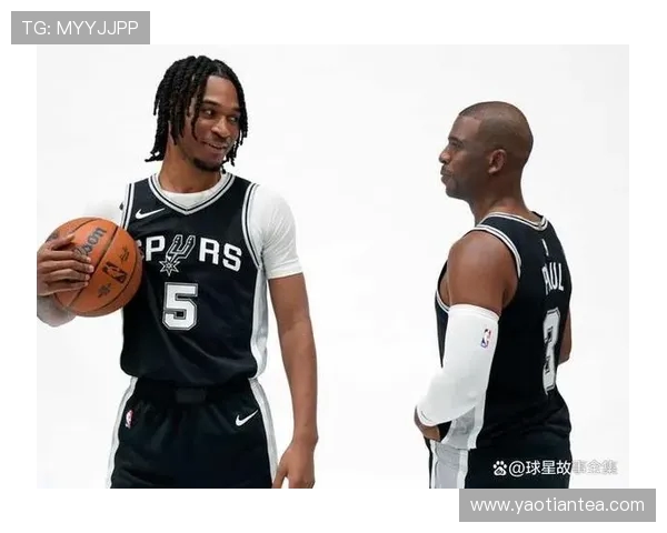 卡斯尔豪取40分三双表现出色成功抢走文班弗拉格的风头与星光